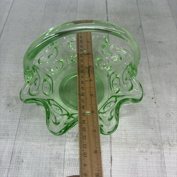 Hand Made SEA MIST GREEN Ruffled Circles Eye Handled Art Glass 7" Tall Basket - Picture 10 of 16